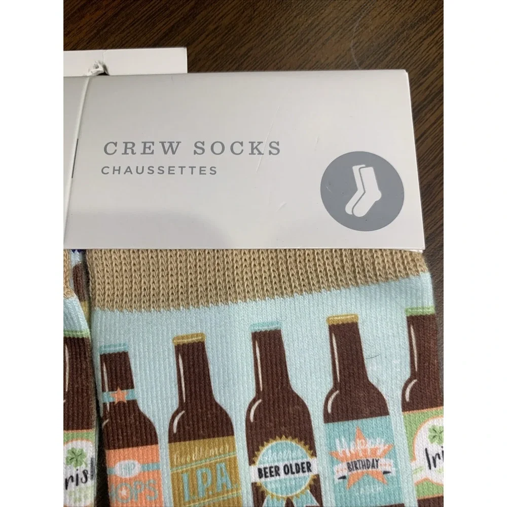 Hallmark Chaussettes Crew Socks Beer Socks  NWT A Pair (1)‎